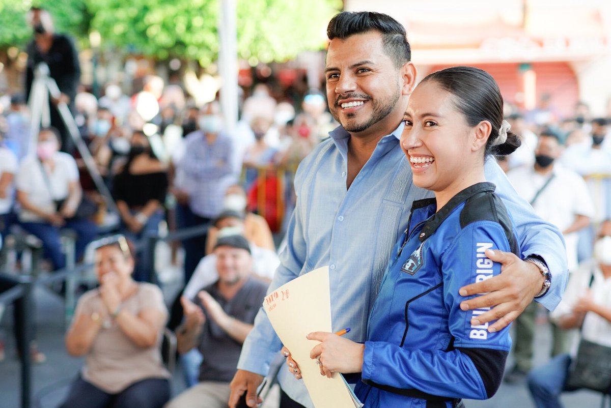 Chalo Flores tweet media