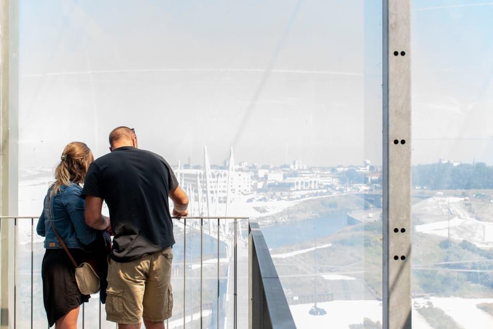 🏛 La Visite archi du <a href="/fracgrandlarge/">Frac Grand Large</a>, c'est ce #weekend ! On vous explique l’#architecture du bâtiment conçu par les architectes Lacaton &amp; Vassal, lauréats du <a href="/PritzkerPrize/">Pritzker Prize</a>. 
👉 RDV #samedi et #dimanche, 16h, pour tout savoir sur ce bâtiment exceptionnel de <a href="/Dunkerque/">Ville de Dunkerque</a> !