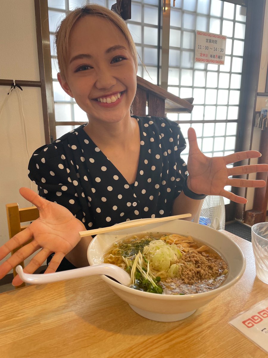 michicadayo's tweet photo. ご報告🤤💕

山形県南陽市役所にて"ラーメン大使"に任命して頂きました！

2022年7月26日より
2年間の任期です🍜🍥💕

宜しくお願い致します！

#ラーメン女子#山形ラーメン女子#ラーメン#山形 https://t.co/ecBTXFBmTP