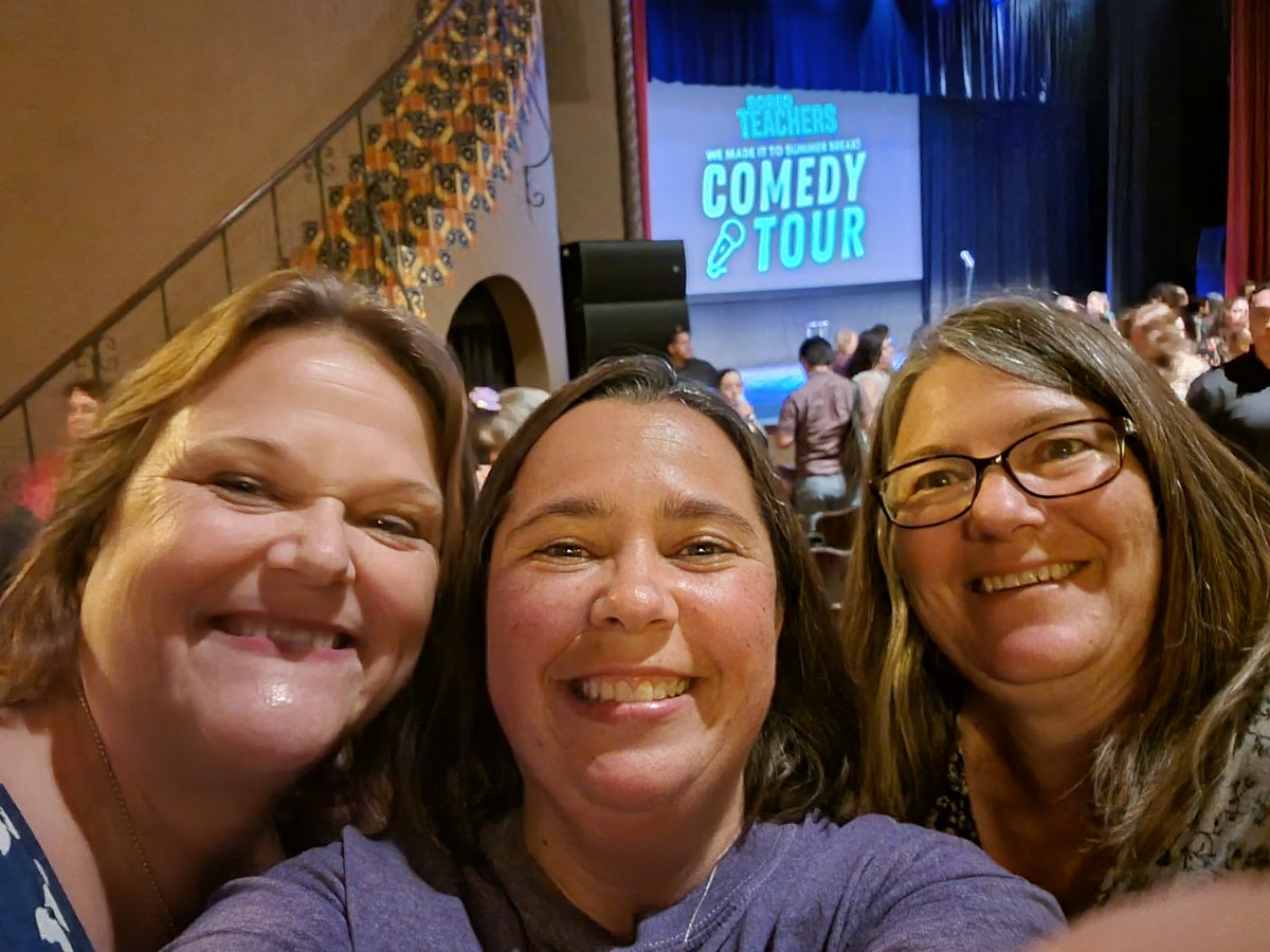 SweetScholars's tweet photo. #BoredTeacherComedyTour #NeededTheLaughs #TeacherNightOut @KinderCoolKids https://t.co/D9hHD2JhHx