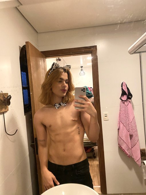 🐱 https://t.co/f08GcCnh7x