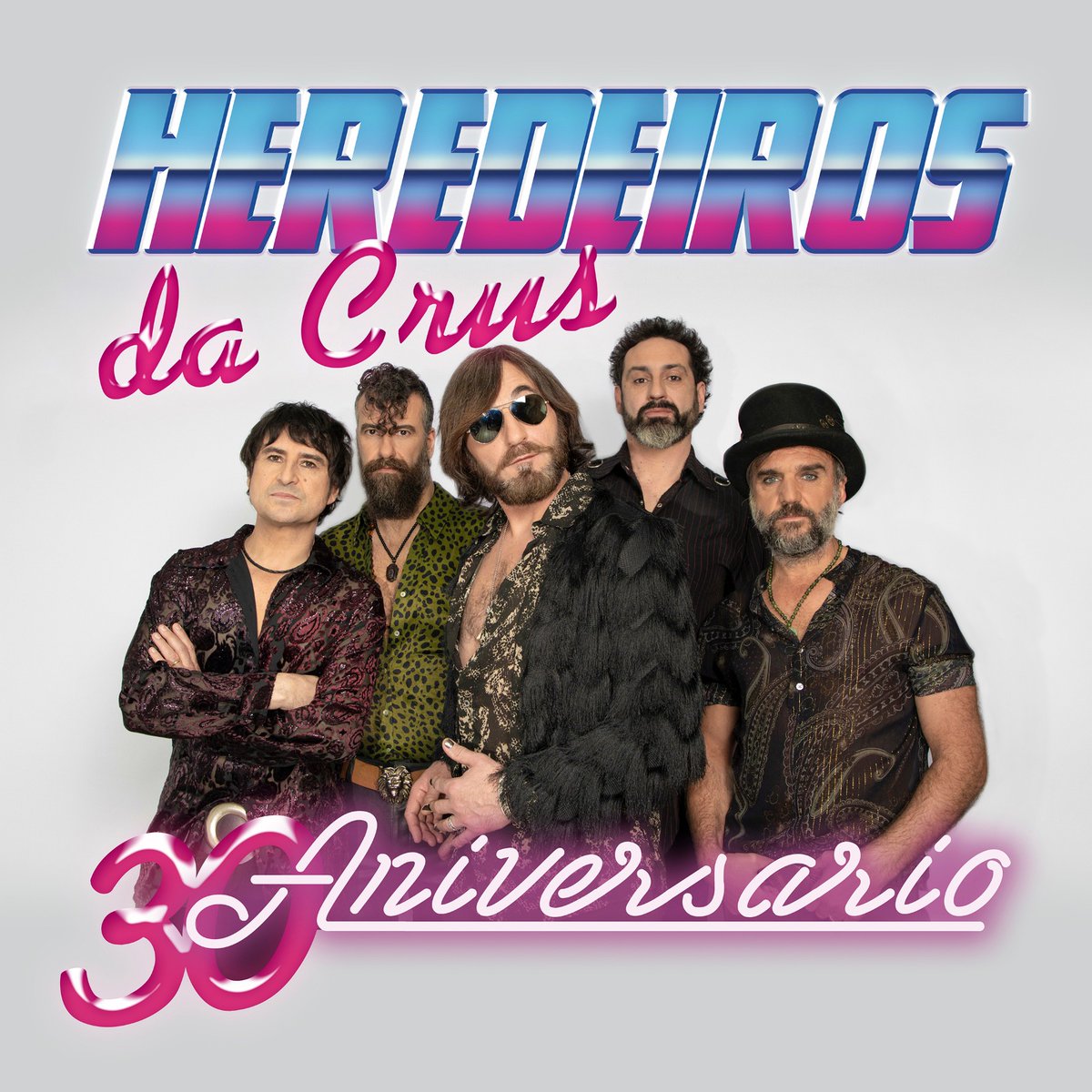 TreceRoeisFest's tweet photo. 🎸🎤🥁
En un ano tan especial eles non podían faltar...💣💣
Os @HDCofisial virán por patas arriba o #TreceRoeisFest2022 e 👁 porque veñen con algunhas sorpresiñas....😉
#30anos #30Aniversario #MúsicaEnGalego
#19_20agosto #Xacobeo21_22 #OTeuFestival
#RibeiraSacra #TRF22 #TRF https://t.co/q2uQET3ySq