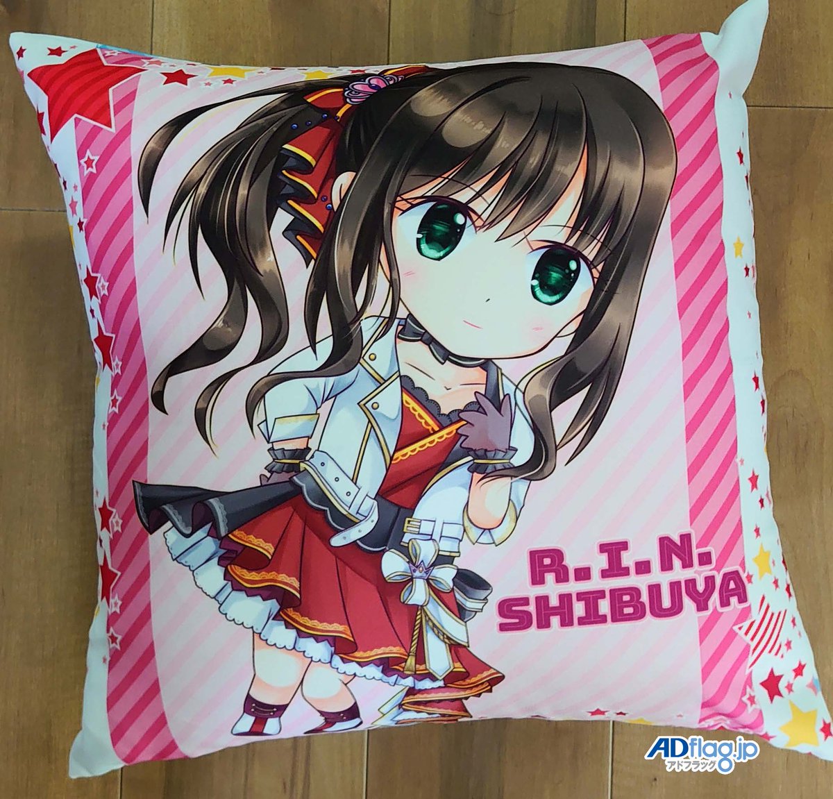 adflag16's tweet photo. お客様様の声⭐️⭐️⭐️⭐️⭐️
「満足の出来でした。また利用させていただきます」
💞コミケはイベントなどグッズを1枚から大量注文受付中～
https://t.co/iosJOvGOzw
#コミケ
#イベント
#グッズ交換 
#アドフラッグ
#抱き枕 https://t.co/UvJevfXG1G
