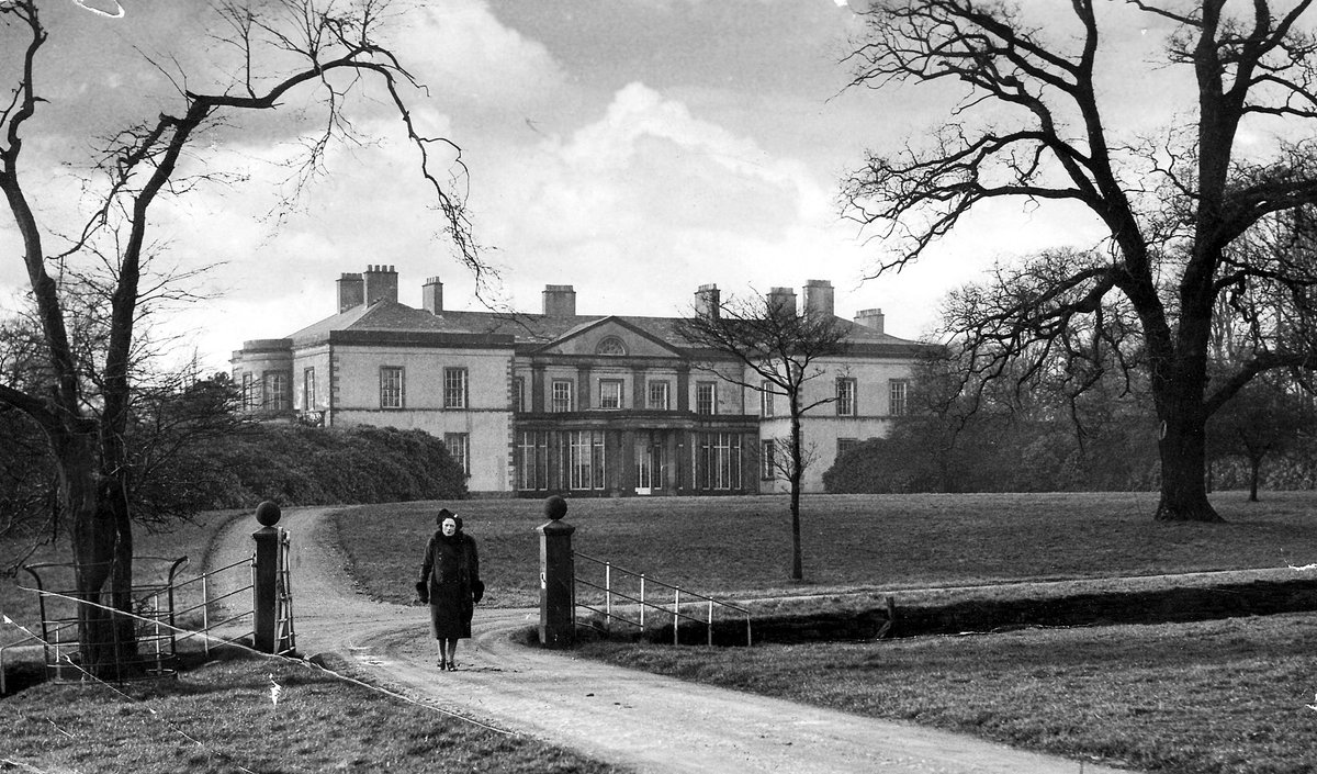 It’s a great day to be out digging today!

We are with <a href="/DGM_Archaeology/">Salford Archaeology</a> at the site of Hulton Hall, Over Hulton, Bolton

Big walls and lots of finds coming up! What an amazing site! 

#Archaeology #FestivalofArchaeology