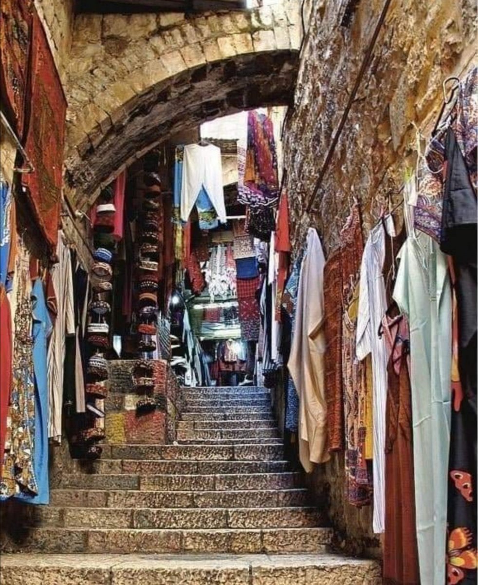 ¡Antigua ciudad de JERUSALÉN con tesoros en rincones escondidos! ♥️🇮🇱

 #LoversOfIsrael #Jerusalem #trip #Israël
#israel 🇮🇱♥️