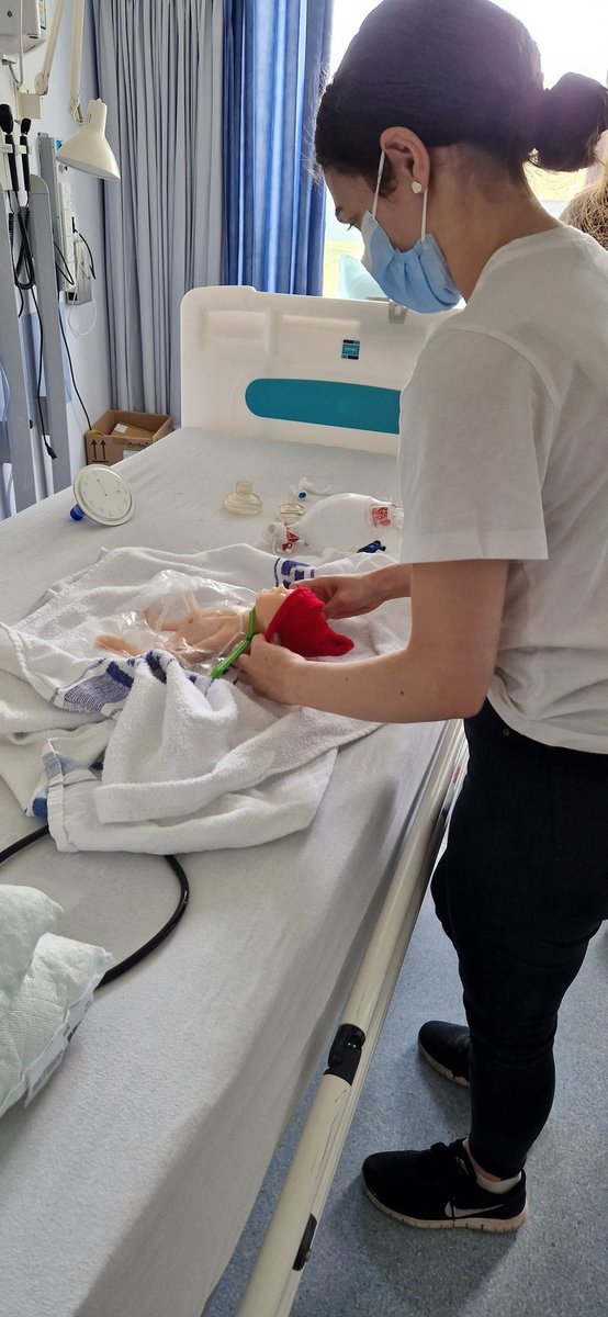 ofallpositions's tweet photo. #newbornresuscitation with a #prematurebaby today on #ScottieED important for #EdStaff  to understand the variations and impacts on the newborn baby. #SMMDP https://t.co/QqPMfo94qp
