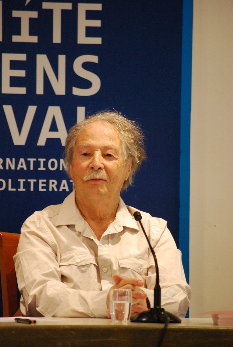 Uri Orlev ist gestorben. 
Wir hatten die Ehre, ihn 2012 auf dem White Ravens Festival zu Gast zu haben. Was für eine großartige Person. Wir vergessen Dich nicht, lieber Uri.
#laufjungelauf #UriOrlev #wrf #whiteravensfestival