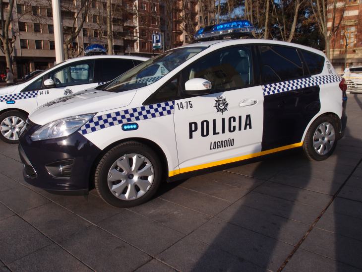 La Policía Local identifica a tres menores por el incendio provocado en el parque Felipe VI  - is.gd/vvhf7R
