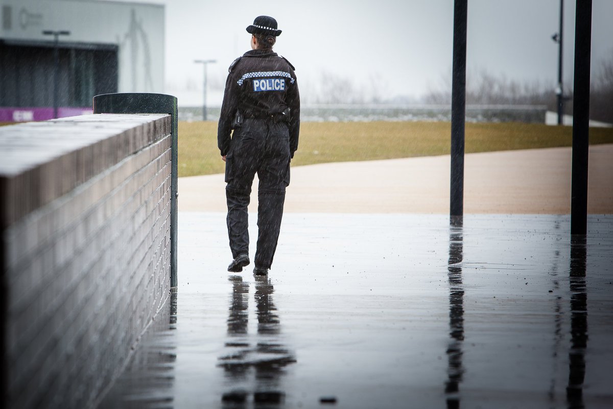 LeicesterPolFed's tweet photo. During their careers, each police officer is likely to encounter between 400 to 600 traumatic events. Most citizens will experience between three or four in their lifetime. https://t.co/w6dY4lgmWl https://t.co/6G5ZzpyhUu
