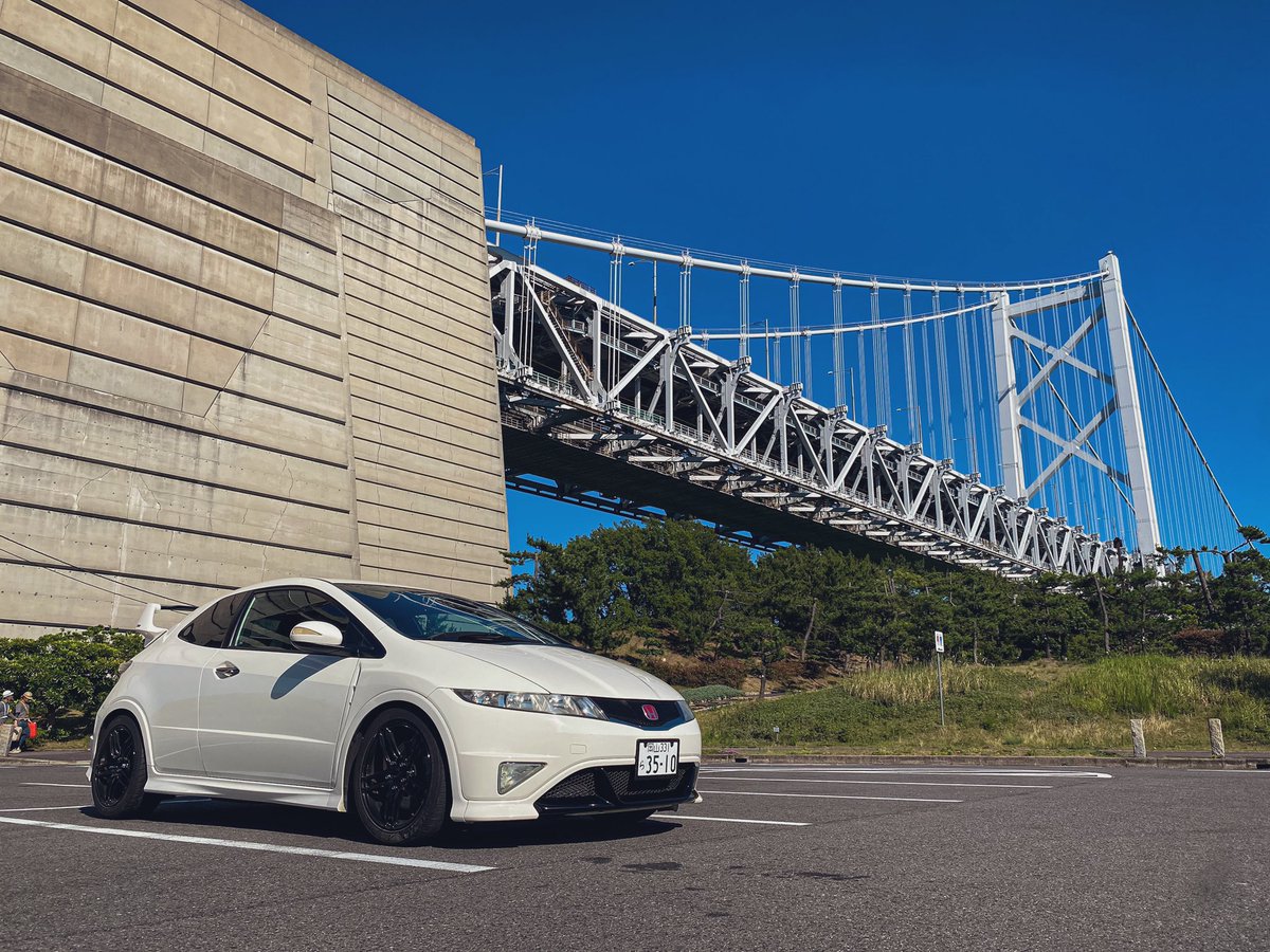 #私の車お世辞でもかっこいいと言ってくれる人RT
お世辞でも居たら嬉しいなぁ…
よろしくお願いします…🙇🏻🙏🏻