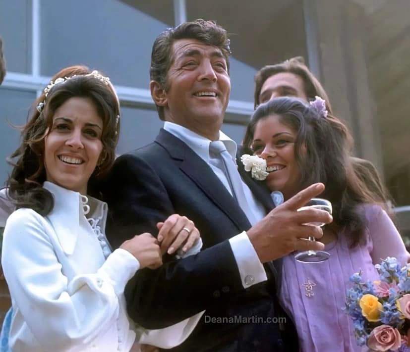 ClassiCMovieSHD on X: "Dean Martin with his daughter's Deana and Claudia at  the wedding of his daughter Gail to Paul Polena, July 20, 1968 ❤️  https://t.co/qCVZqfqcMd" / X