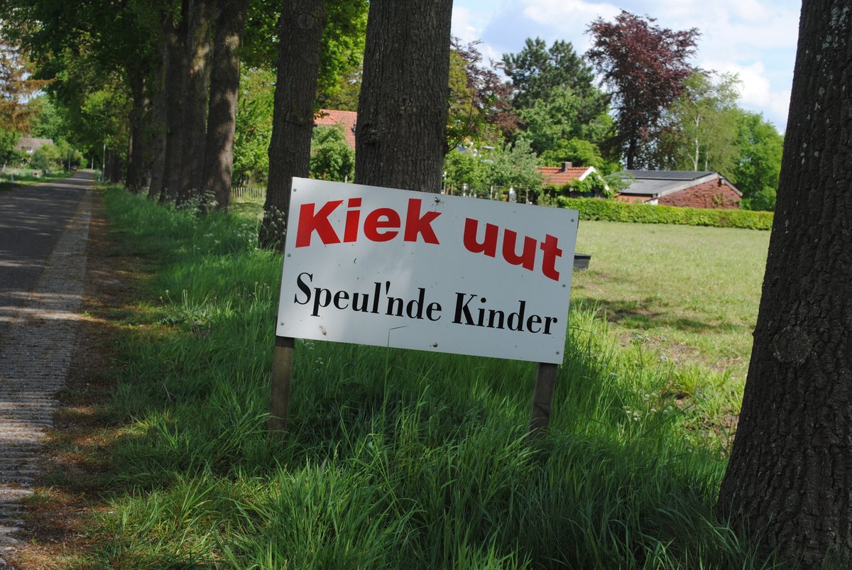 Hogeschool <a href="/Saxion/">Hogeschool Saxion (inactief)</a> wil de medewerkers de auto uit, op de fiets en in het ov. Sinds 1 juni vergoedt de hogeschool daarom alle ov-kosten van medewerkers en is er een aantrekkelijke fietsvergoeding. Lekker bezig! #goedwerkgeverschap #mobiliteit #duurzaamheid #veiligheid