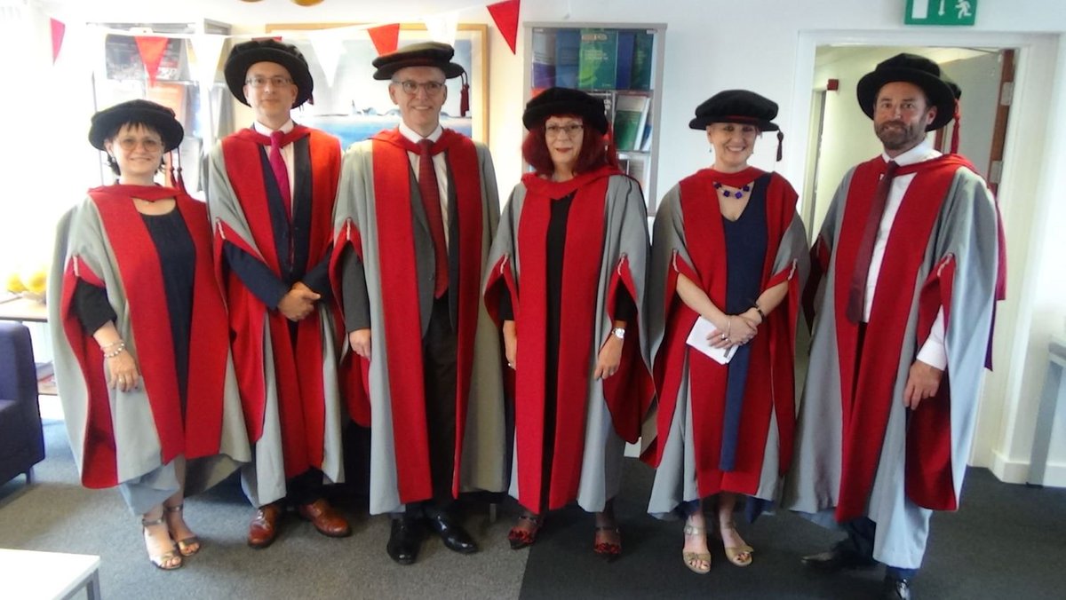 Very many congratulations to all our students who graduated from the #PhDinHE, #PhDinHEREE & #PhDinTEL programmes on Monday. Introducing Drs Cvetanka Walter, Michael Bowles, @TonyBurke1, @AnnettevRooij, Clare Tyrer & @deodonovan (l-r)