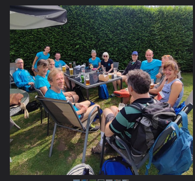 ClaremontRR's tweet photo. @skyblues at the @alnwickharriers Coastal Run. Well done to all our runners in hot, tough conditions on Sunday. Quite a few #agecatTopTens , Top of the shop Tom #agecat1st 🥇. With a cooling beer after all round !!! #GottaLoveTheCoastalRun #StunningSetting https://t.co/BRtm2exKvm