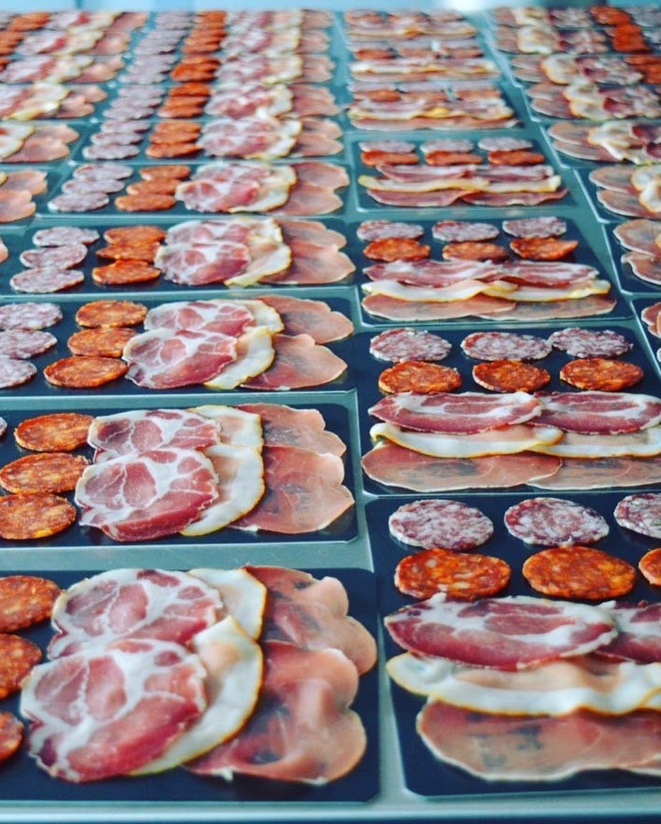 We’re at <a href="/HayMarketsLtd/">Hay Markets Ltd</a> tomorrow 9am-2.30pm Hay-on-Wye #charcuterie #localcharcuterie #salami #curedmeat #nduja #chorizo #hayonwye #farmersmarket