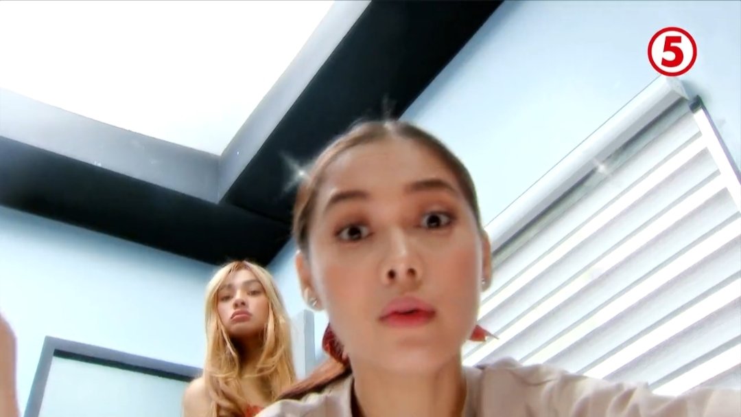 iammegan_crnst's tweet photo. Ivy Aguas &amp; Mr. Mayor 🥰

MAJAstic Trailer Premiere
#OhMyKoronaTV5 | @dprincessmaja https://t.co/iUMtABcAAN