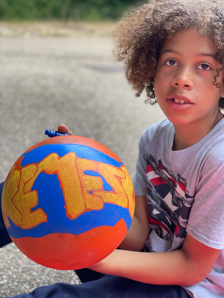 Code1community_'s tweet photo. Rap-aid brought some Footballs down for the children who with the help of @blingwearuk Sprayed the balls in vanish to allow the children to create something that represents them 
This was part of their Well being session
#bgac #Code1communitygroup #Haringey https://t.co/M8ohmPFM5W