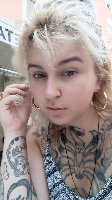 guys, I forgot to take money with me, all day in the city, send money for a burger, sooo hungry 🥹❤️ PayPal<a href="/tag/model"class="tags"><span>#model</span></a><a href="/tag/hungry"class="tags"><span>#hungry</span></a><a href="/tag/curvy"class="tags"><span>#curvy</span></a><a href="/tag/help"class="tags"><span>#help</span></a><a href="/tag/onlyfans"class="tags"><span>#onlyfans</span></a>