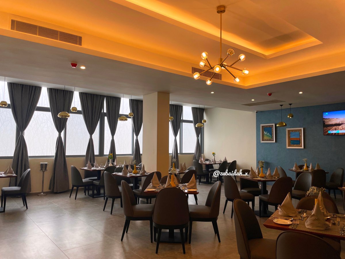 zubaidah_x's tweet photo. Mini thread on the new Alisa Hotel in Tema! 

First of all, let me say it’s such a lovely space😍. https://t.co/EOL9V6Aybn