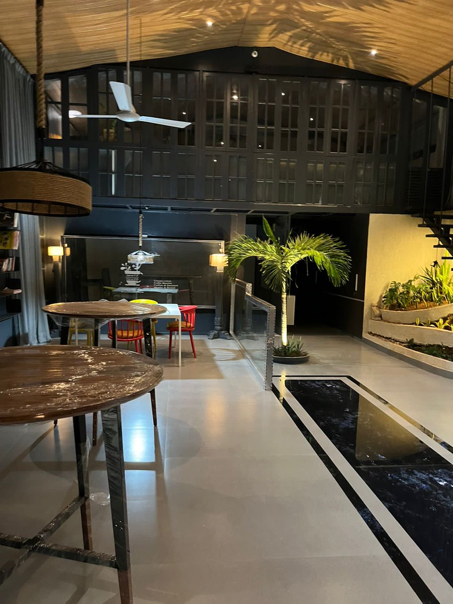 saipoornaa's tweet photo. Bitcoin cafe,is now Meta V cafe ready to Host Events for web 3 world in Hyderabad. @iamasifkamal @artfiglobal @amansanduja @NG_exhales @a__punit @OgclubDAO @santoshpanda @ThatNaimish @pareen  @NG_exhales @jeeteshtipe @SurajRamakris @imabhisekh96 @skipiit @impranavm_ @Pravashdey https://t.co/JVLUKuv4uQ