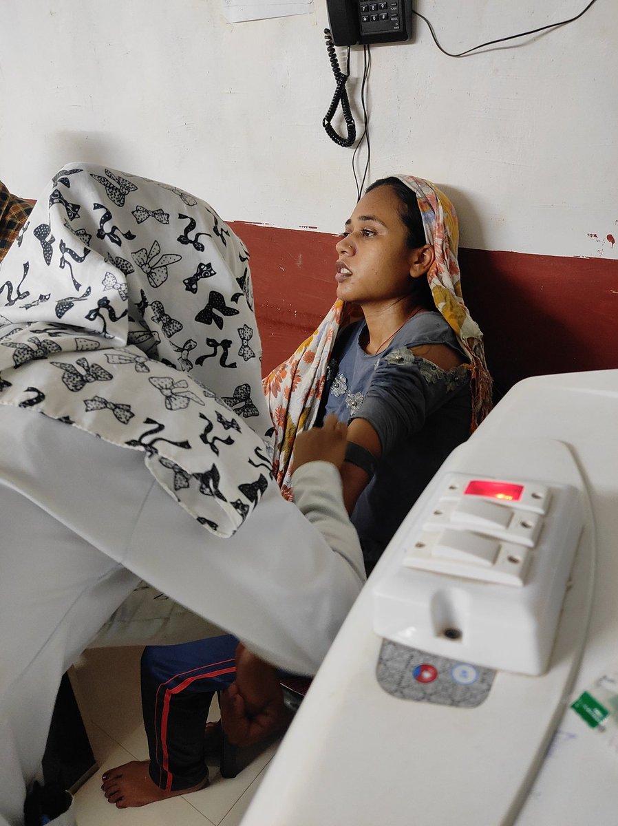 MeghaDaharwal's tweet photo. जिंदगी की फाईट कम नहीं हो रही⚔️🔥👮‍♀️🇮🇳 🆎 टायफाईड हो गया🩺💊💉 @HMOIndia महोदय जी अब क्या मौत का इंतजार कर रहे⚔️🇮🇳👮‍♀️🔥 @PMOIndia @aajtak @ndtv @ABPNews @The_Mooknayak  @myogiadityanath @HansrajMeena @karishmainc @journo_jitendra @yuvahallabol #SSCGD18_नागपुर_से_दिल्ली_पैदल_मार्च https://t.co/cEO67RLekG