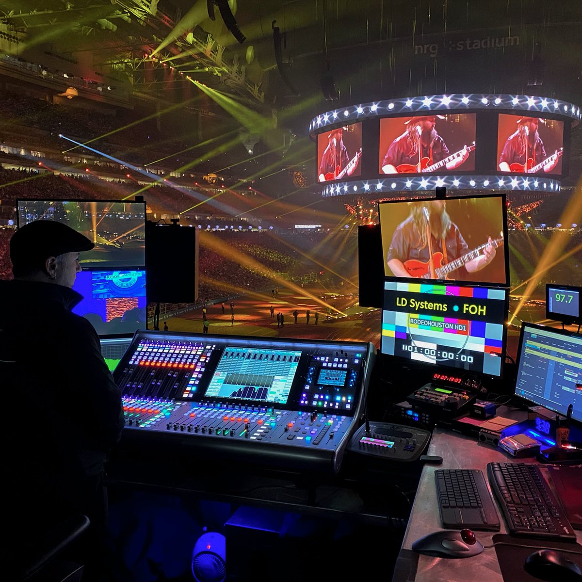 solidstatelogic's tweet image. Solid State Logic System T at the Heart of the Houston Livestock Show and Rodeo, Featuring 22 Performers over 20 Consecutive Nights

bit.ly/SSLSystemTRode… 

#SolidStateLogic #SSL #SystemT #SSLS500 #SSLLive #L350 #Dante #HoustonRodeo  #InstalledSound #ImmersiveSound #AoIP