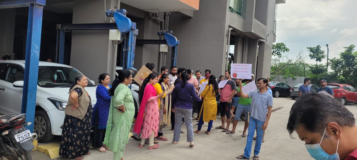 KTerrazo's tweet photo. We wonder how can the builder have so much of audacity?? People who bought flats with their hard earned money can’t even meet the builder to discuss concerns? Is business and money is greater than customer satisfaction? This is a inhuman. Some strict action required here.. https://t.co/PYWYg6F61X