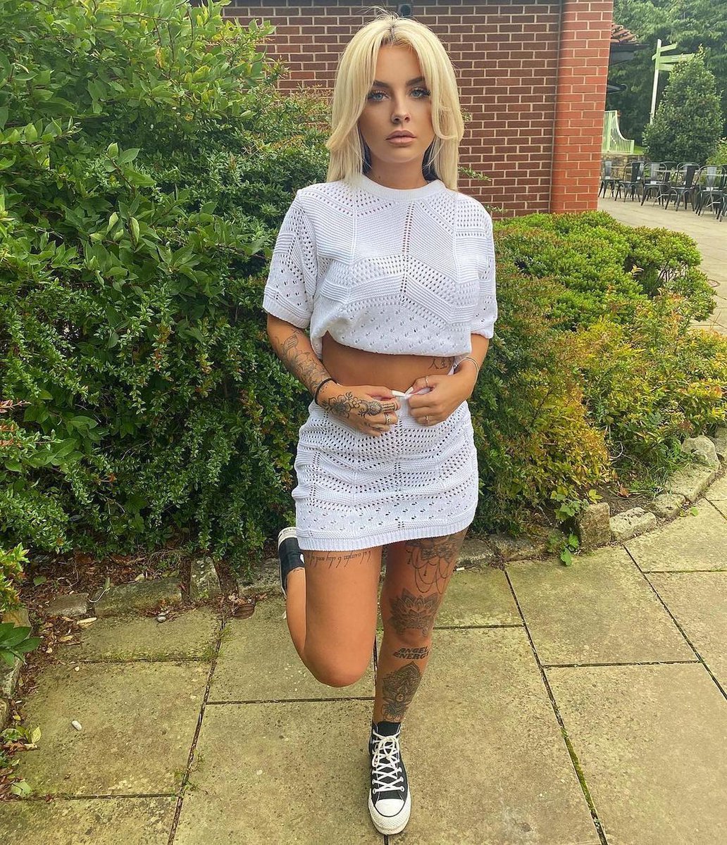 SelectFashion's tweet photo. ✨SUMMER KNITS✨ @_courtneyleahx is killin' it in The White Chevron Stich Jumper And Skirt Set😍🔥 

🔎Tap to shop

#SlayInSelect #SelectStyle #SelectFashion #Style #Fashion #OOTD #summer #outfit  #photooftheday #instagood #styleinspo #currentlywearing #mfox #missfoxy https://t.co/VdvMXM2TVT