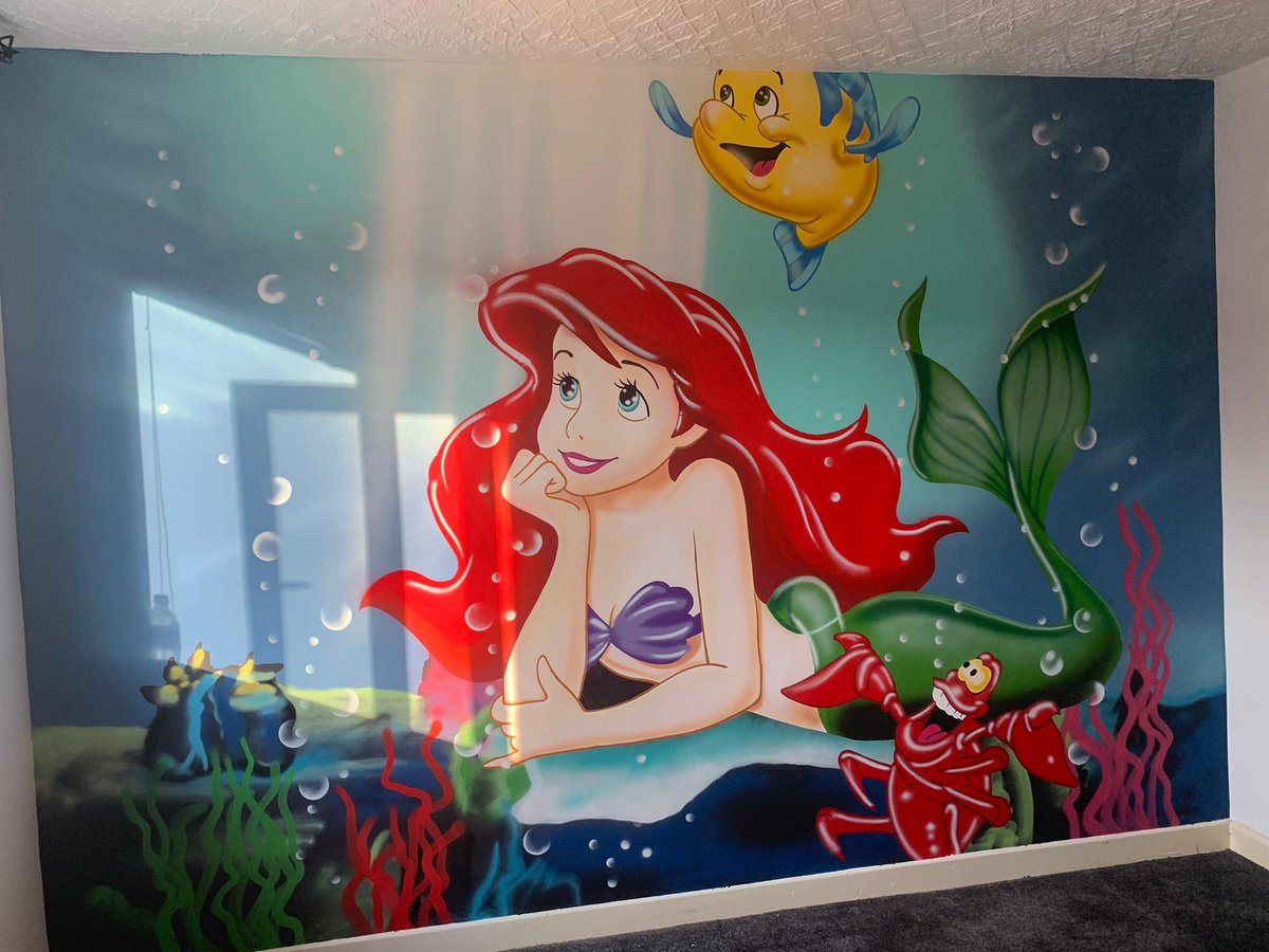 Creativemuraluk's tweet photo. Disney Little Mermaid - £800 
Originally completed for a customer in Manchester from a competition so only cost them £20
Don't hesitate to send us a message
https://t.co/Our4wjFwF5
#disney #littlemermaid #flounder #sebastian #ariel #johnstones #tesa #creative #murals #portraits https://t.co/6UwwAo4JMr