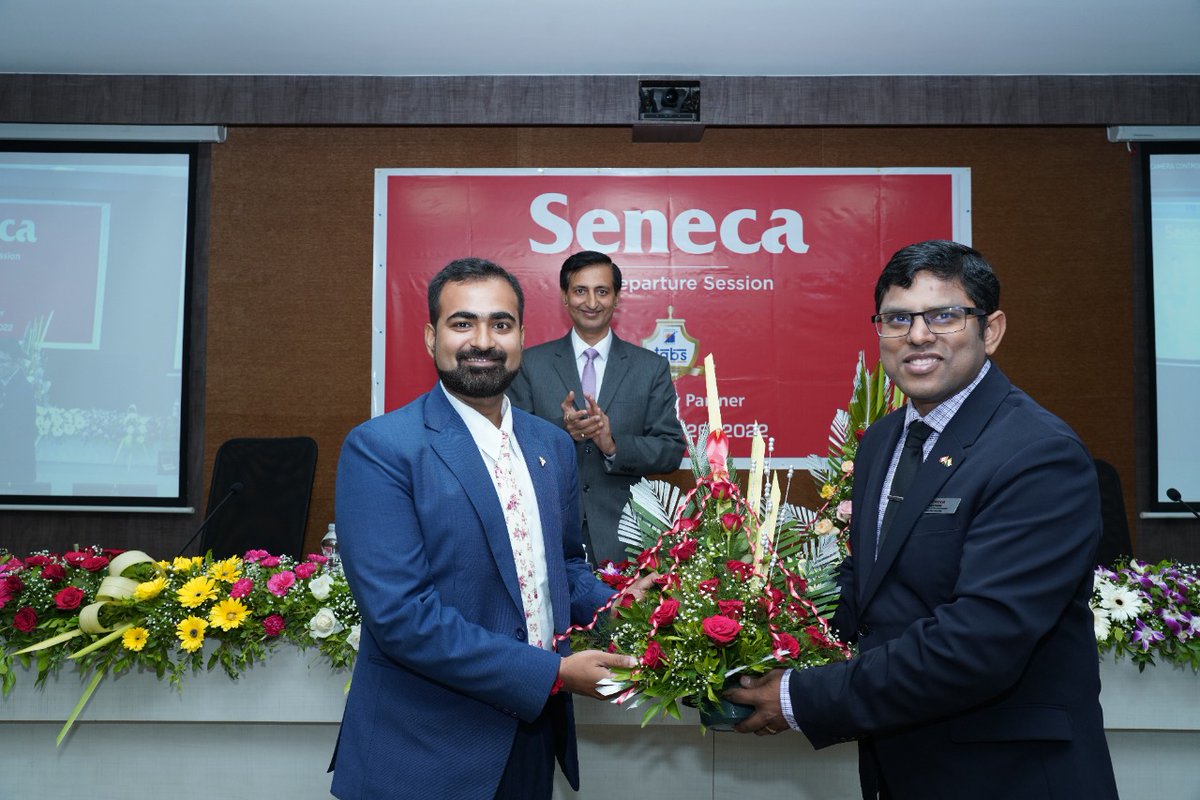 DigvijayMehra's tweet photo. Collaboration between @SenecaCollege and #TIMSR Mumbai is thriving since they signed an MOU during @VictorFedeli's 2019 business mission to #India. Great to visit the TIMSR-Seneca #fintech lab and speak with students headed to #Ontario. https://t.co/NF2Pmm2Ygn