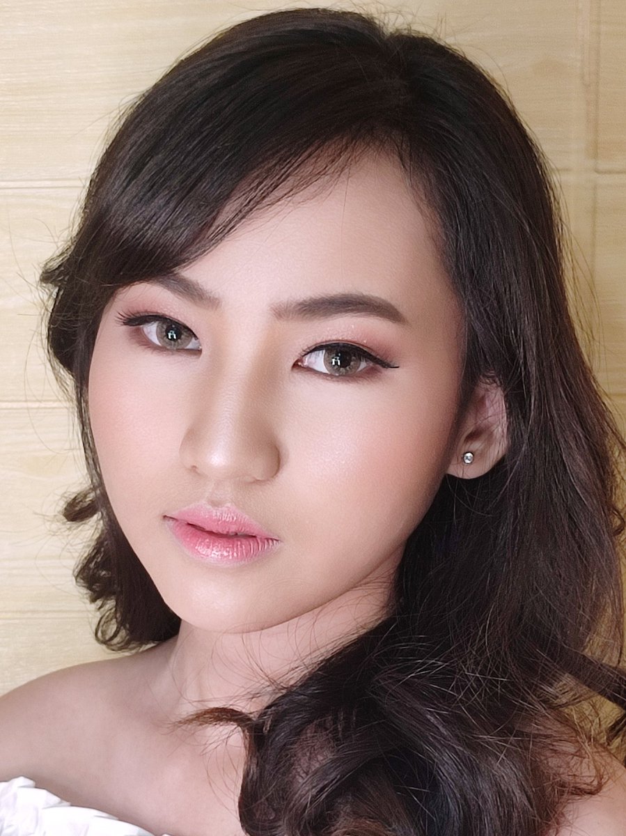 olivialauw's tweet photo. I love my job💜💜💜
Makeup by me, please follow my instagram "olivialauw.mua"
#makeupartist #bridetobe #testmakeup https://t.co/C0ap4t27W8