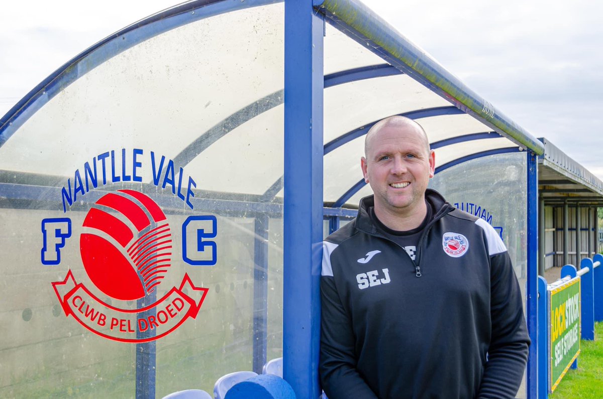 Cyfweliad gyda rheolwr y tîm cyntaf allan 12:30👀💙

#CmonyFêl #CPDNantlleVale