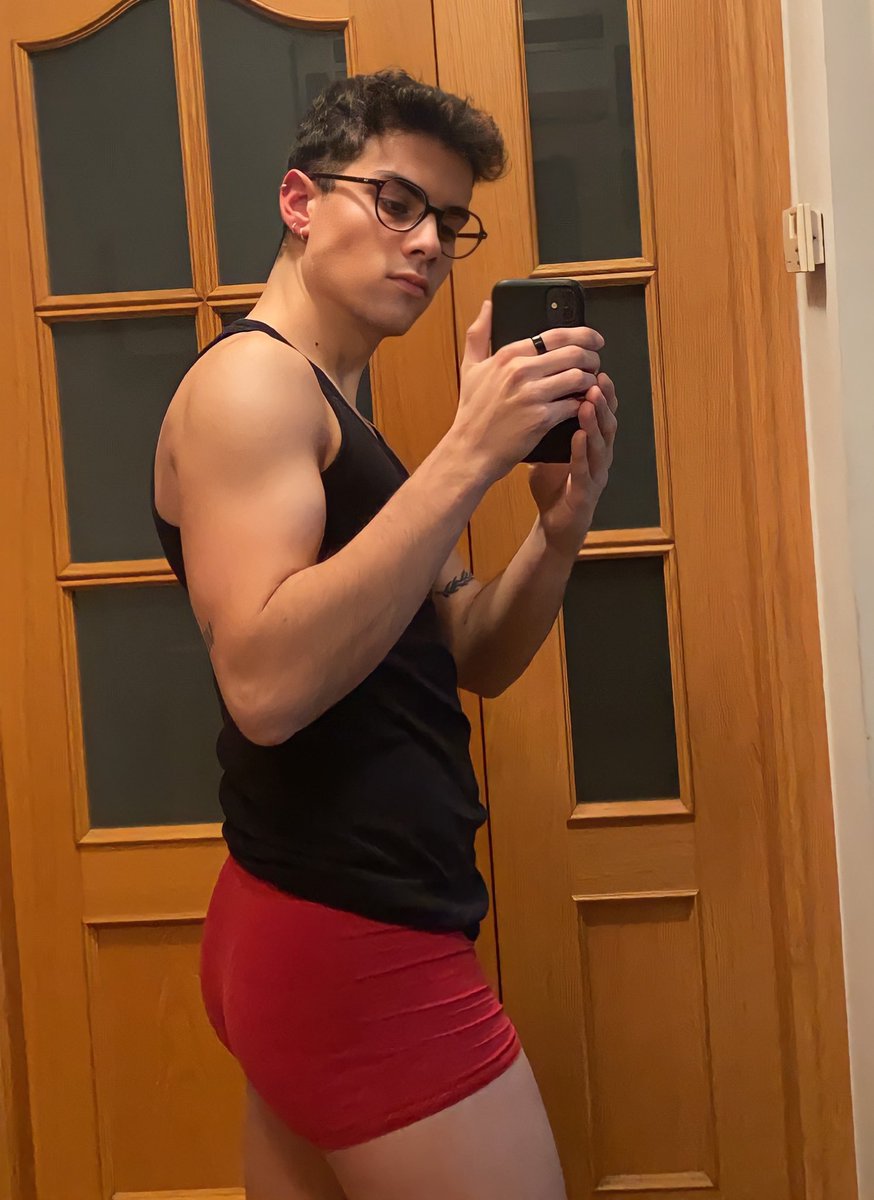 chicodelared's tweet photo. #ChicosDeLaRed @miguelrodvi un barcelones con un rostro único y una mirada penetrante.
#chicodelared #handsome #españa 🇪🇺🇪🇸 https://t.co/SL2QMmjDBE