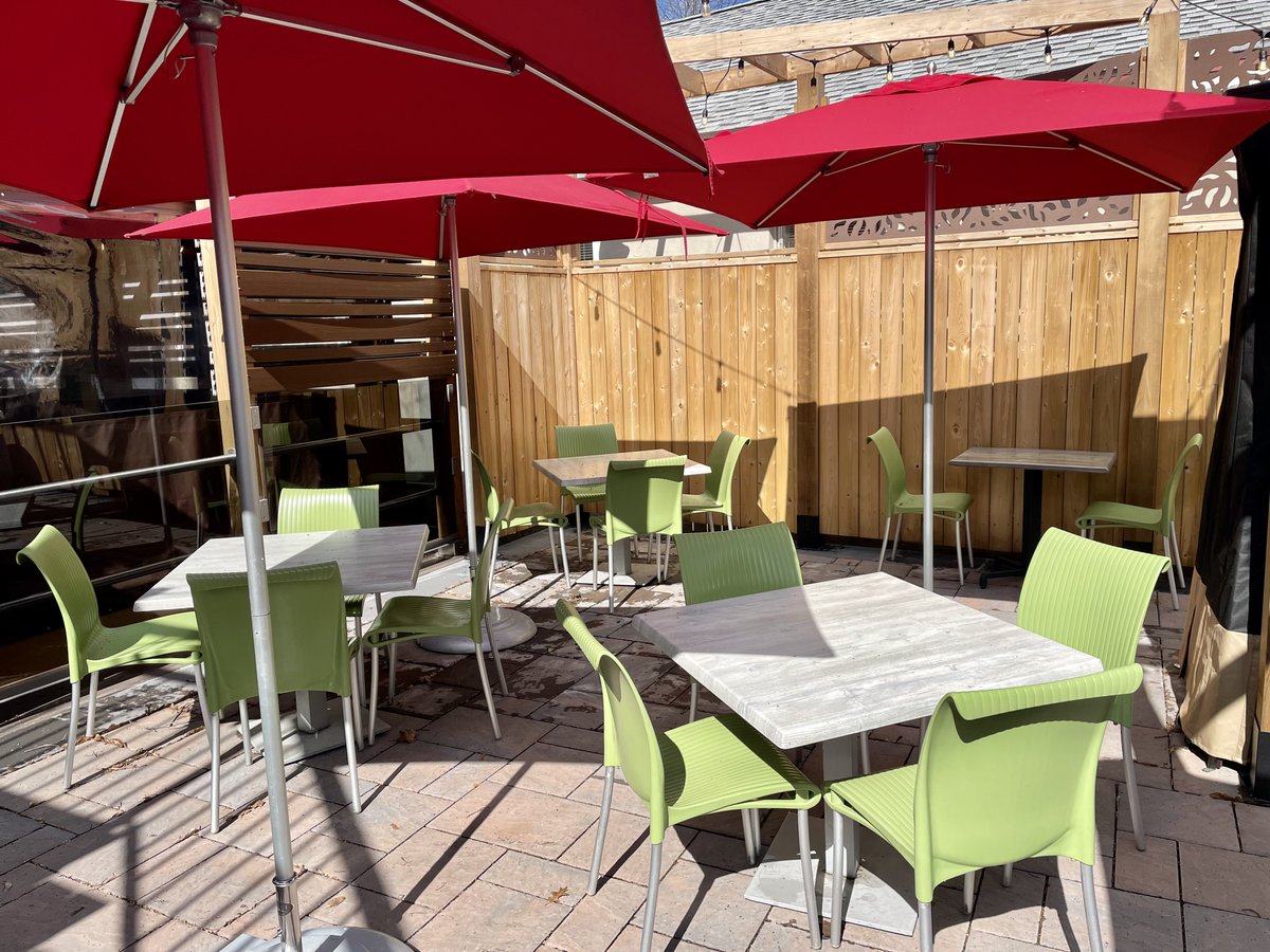 Sun's out, hot day! Join us on our patio and enjoy a cool one. Plenty of shade. 

#trtrattoria #patioweather #patio #beer #housemade #pizza #pasta #wolfville