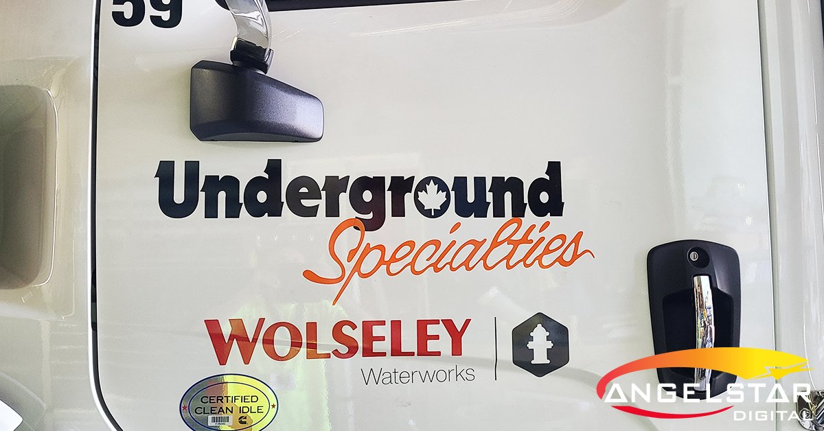 We installed fleet lettering onto Underground Specialities newest, beautiful truck!😍😍
The benefits of adding lettering to your vehicle, are incredible!
#trucking #trucklife #trucker #septic #plumbing #concrete #wolseley #windsorontario #windsoressex #chathamkent #westernstar