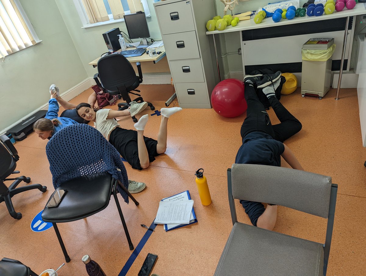 GatesPhysio's tweet image. Great interactive face to face study Day for our Central ADP MSK Clinicians today on the Knee. 

Featuring "Tough knee quiz", case studies, shoe challenge (@lizbayleyphysio ), practicals, terrible jokes and plenty of resources and infographics. 

@MSKEdNet @Connect_Health_
