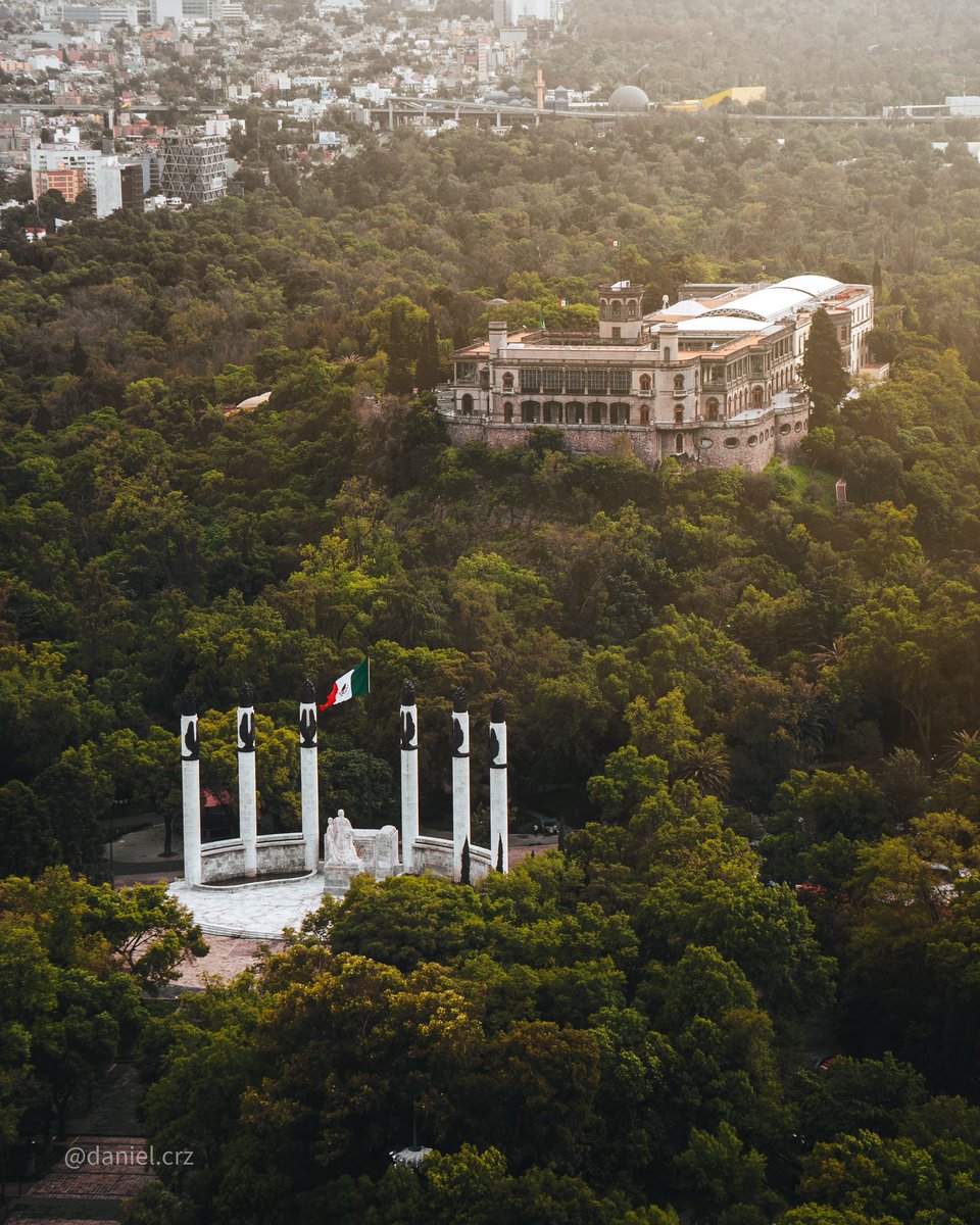 Daniel Cruz tweet media