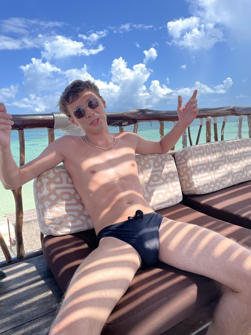 IG got the better pic what can I say https://t.co/QkBYV3gJb4