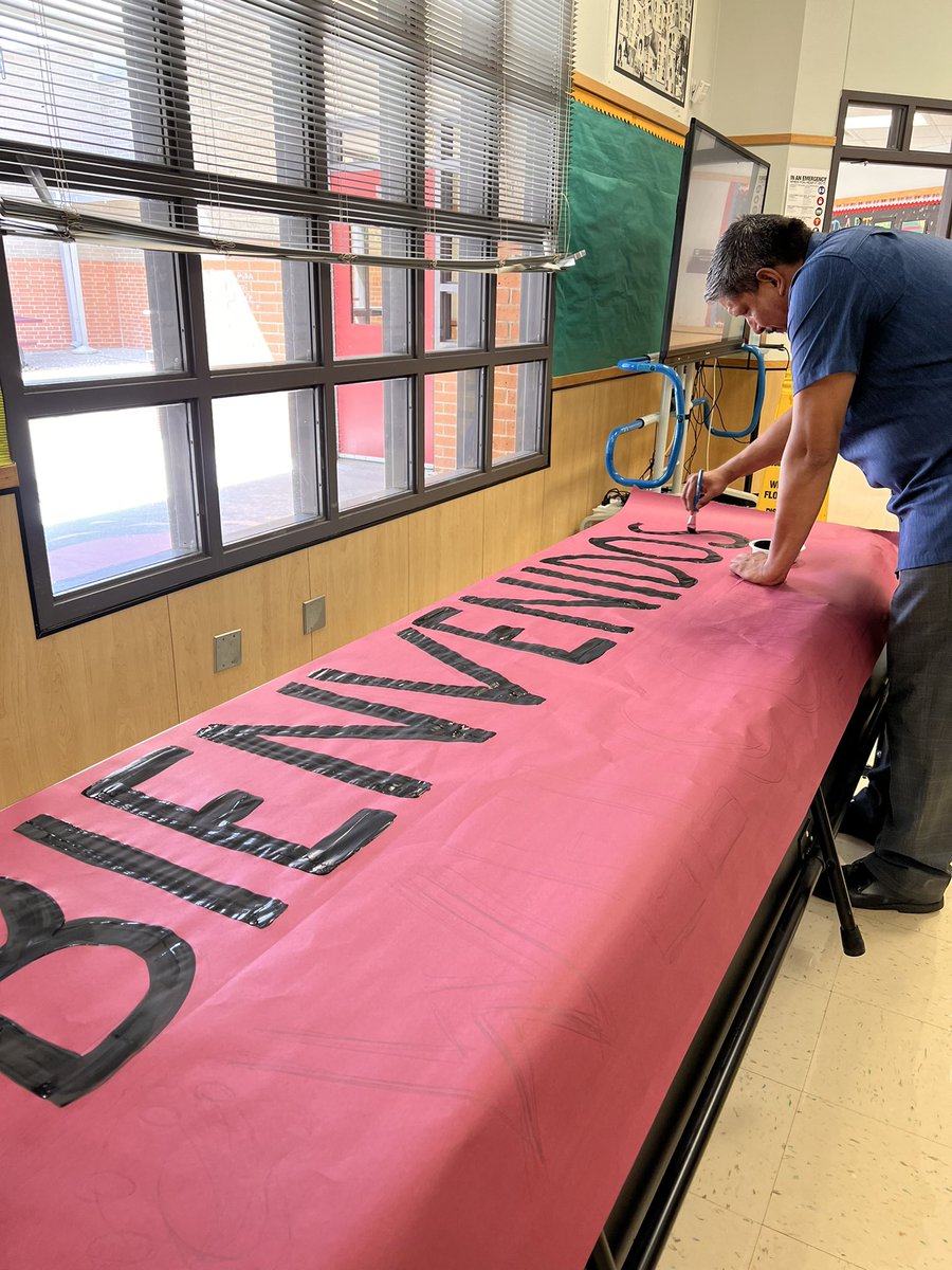 counselorkoerth's tweet photo. Does your admin personally paint the welcome sign for your new students? @DVISD_CES’s does! Principal Moreno already going the extra mile for our new and returning cougars! We can’t wait to meet you!! #DVproud #kidsfirst #BacktoSchool2022 #dvisd https://t.co/7PjQ5tsUgb
