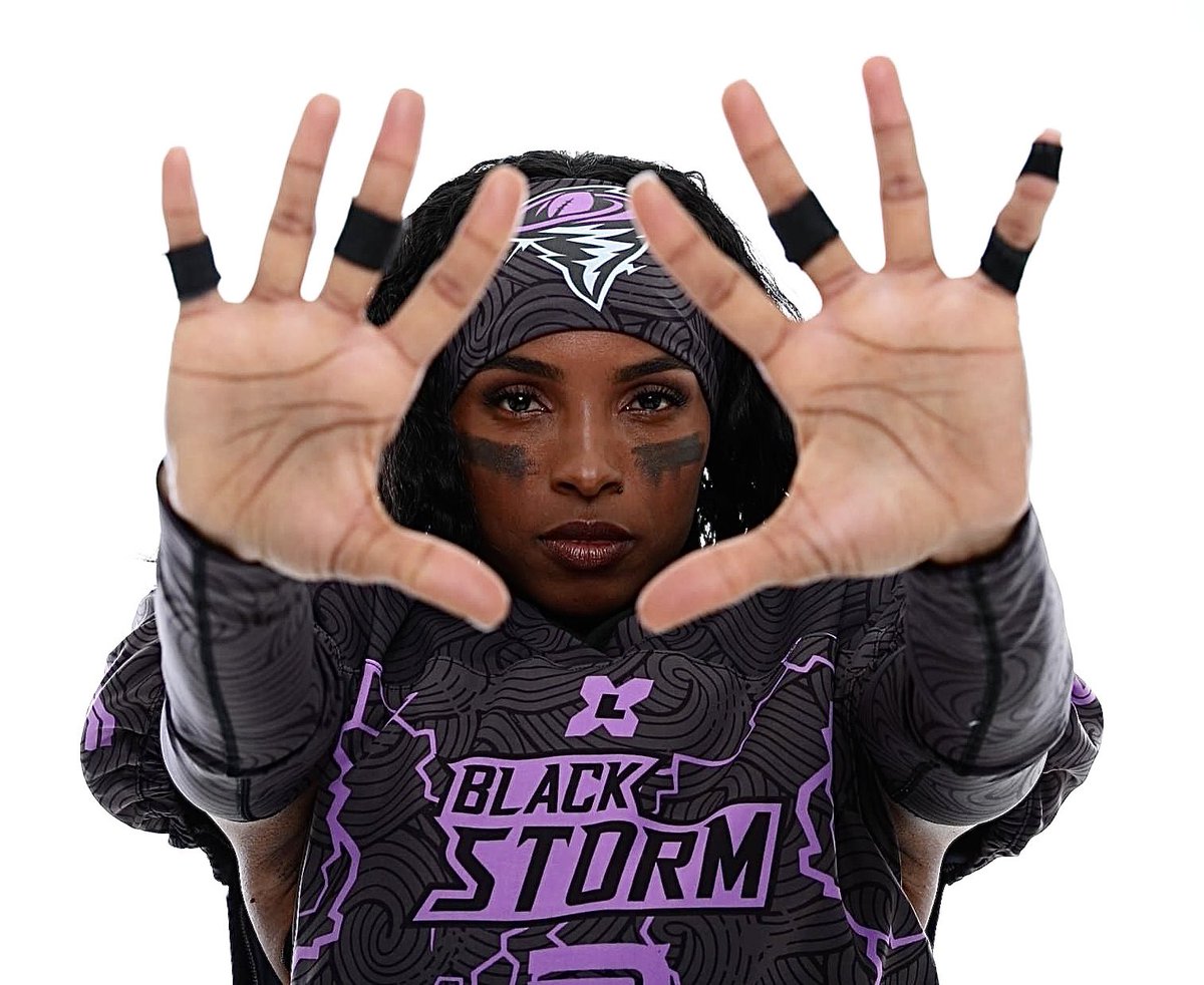 EXTFootball's tweet image. LOS ANGELES BLACK STORM 🇺🇸 vs Mexico National Team 🇲🇽 

SATURDAY, AUGUST 13
Champions Stadium | Irvine, CA
3pm Tailgating 
6pm Doors Open 
7pm Kickoff 

NEED TICKETS? Go Online: tixr.com/groups/blackst…