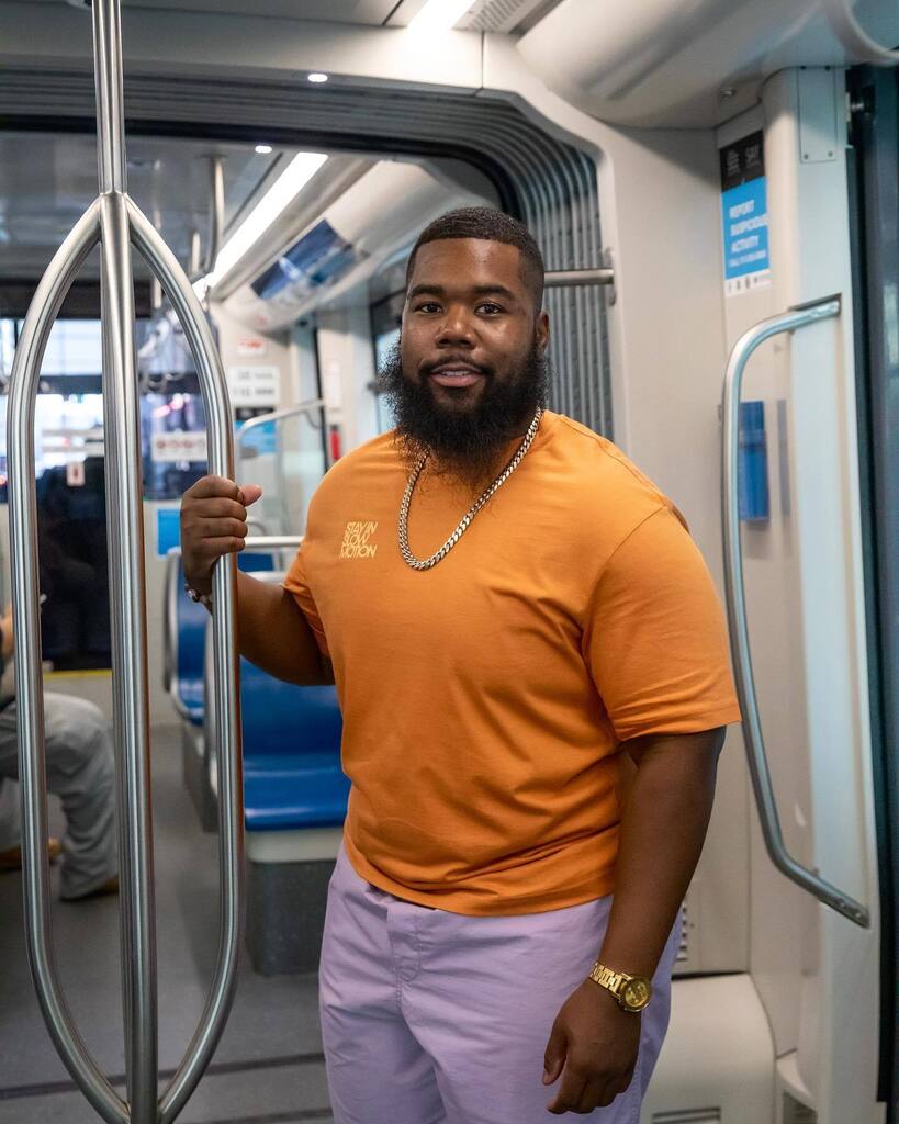 No matter the destination, my favorite activity is always getting out and meeting its people.

Hopping on the free Cincinnati Bell Connector and riding around town is a sure way to do so. 

Hearing the stories of local business owners and trying new foods at the @findlaymark…