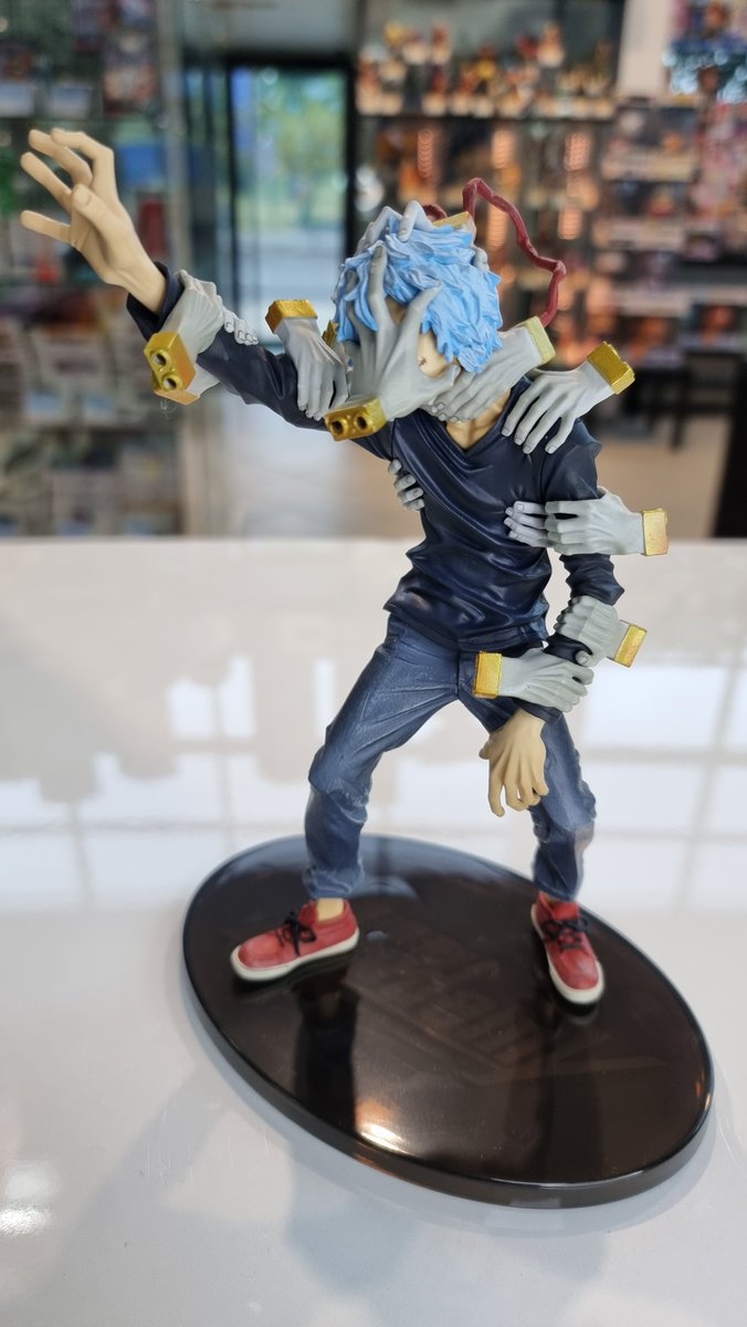 foxchip_fr's tweet photo. C'était le chef de l'alliance des super-vilains, c'est le principal antagoniste. 

Il est sous l'aile d'All for One. 

Il est maintenant à la tête du Front de Libération du Paranormal. 

#MyHeroAcademia #Tomura #Shigaraki #SuperVilain #AllForOne #OneForAll #Izuku #AllMight #Stain https://t.co/JcrpfZPEmA