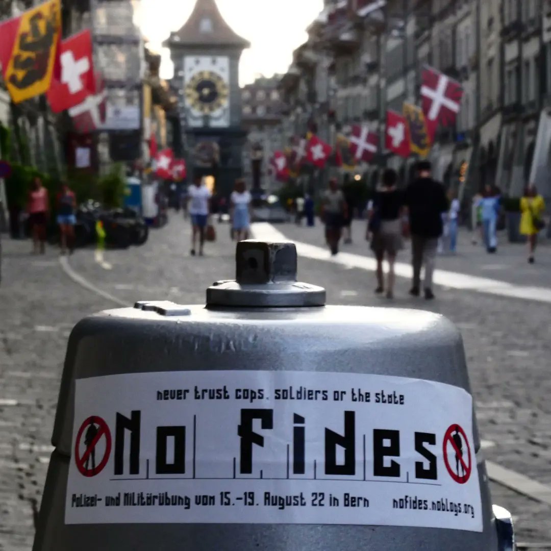 NoFides's tweet photo. NO FIDES - In der Stadt sichtbar machen!
Denn wir vertrauen weder den Sicherheitsorganen, noch dem Staat. Zeigen wir das auf verschiedene Art und Weise; sei dies jetzt im Vorfeld auf kreativen Wegen oder vom 15.-19. in dem wir uns nicht die Stadt nehmen lassen.
#nofides https://t.co/FGfvJIF0XY