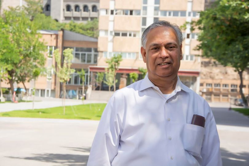 polytech_am's tweet image. 📌«Օվկիանոսից այնկողմ, որտեղ խաչվում են տարբեր քաղաքակրթություններ, իմ քայլերը նորից ուղղություն են վերցնում դեպի Պոլիտեխնիկ»․ Պրոֆեսոր Աշոկ Վասեաշթան կրկին Հայաստանի ազգային պոլիտեխնիկական համալսարանում է

➡️ bit.ly/3cGaxPY

#Պոլիտեխնիկ #Polytechnic #tech #education