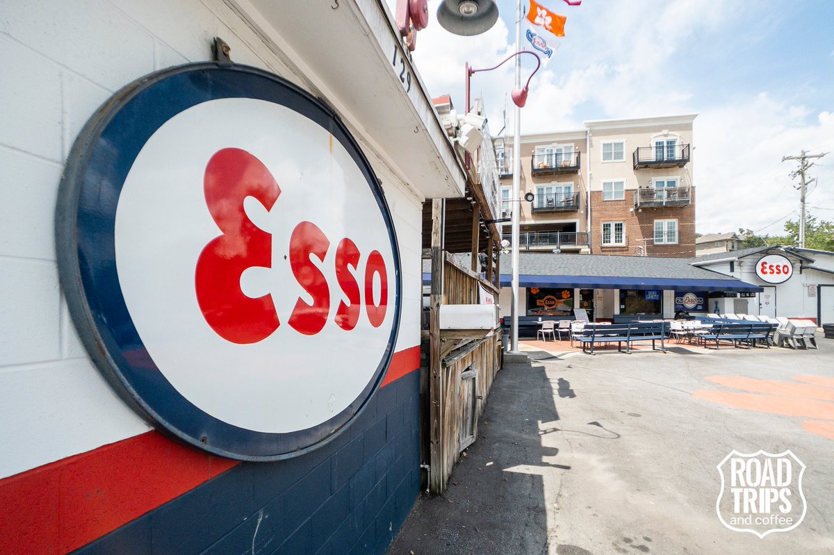 RoadTripsCoffee's tweet photo. The Esso Club opened in 1933 as a gas station - today it's the #1 sports bar in Clemson with a full service kitchen. Lunch was amazing, beer was cold, and the history palpable. @Discover_SC @visitclemson #travel #SCRevWar 

Read about my experience here - https://t.co/U122DSY6vl https://t.co/AqYWQPdzGG