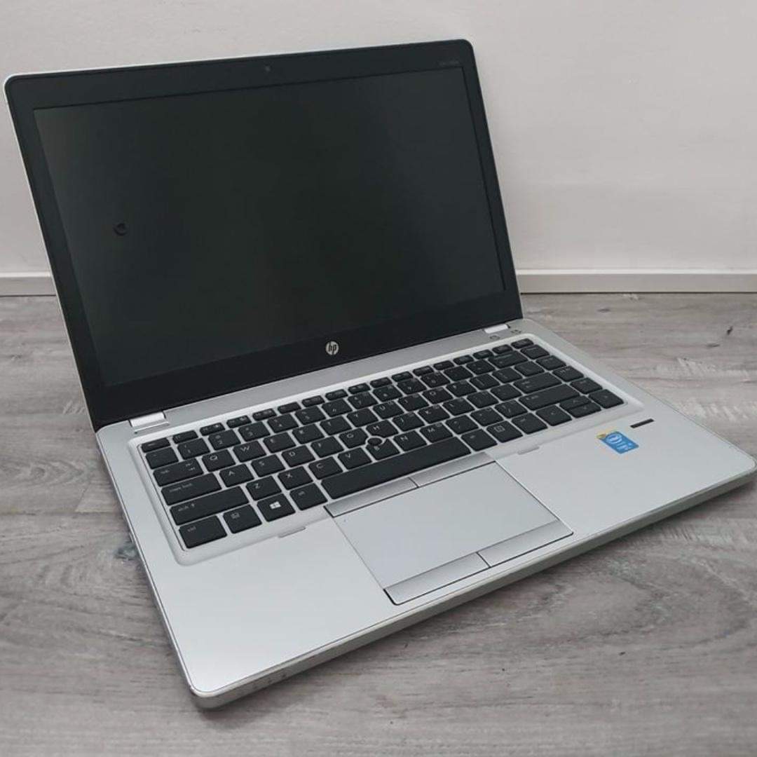 OFFER MPYA PALE
@MiatoTechnolog
HP ELITEBOOK 9470
INTEL CORE I5 
8GB RAM 500GB HDD
SPEED 2.5GHZ 
HDMI AND USB PORTS
WINDOWS 10 PRO AND BASIC SOFTWARES
PRICE KSH 26,500

~WARRANTY 6 MONTH GUARANTEED
~CALL WHATSAPP
     0701846097
~DELIVERY IS FREE - NAIROBI 

#MakeItHappenMiato