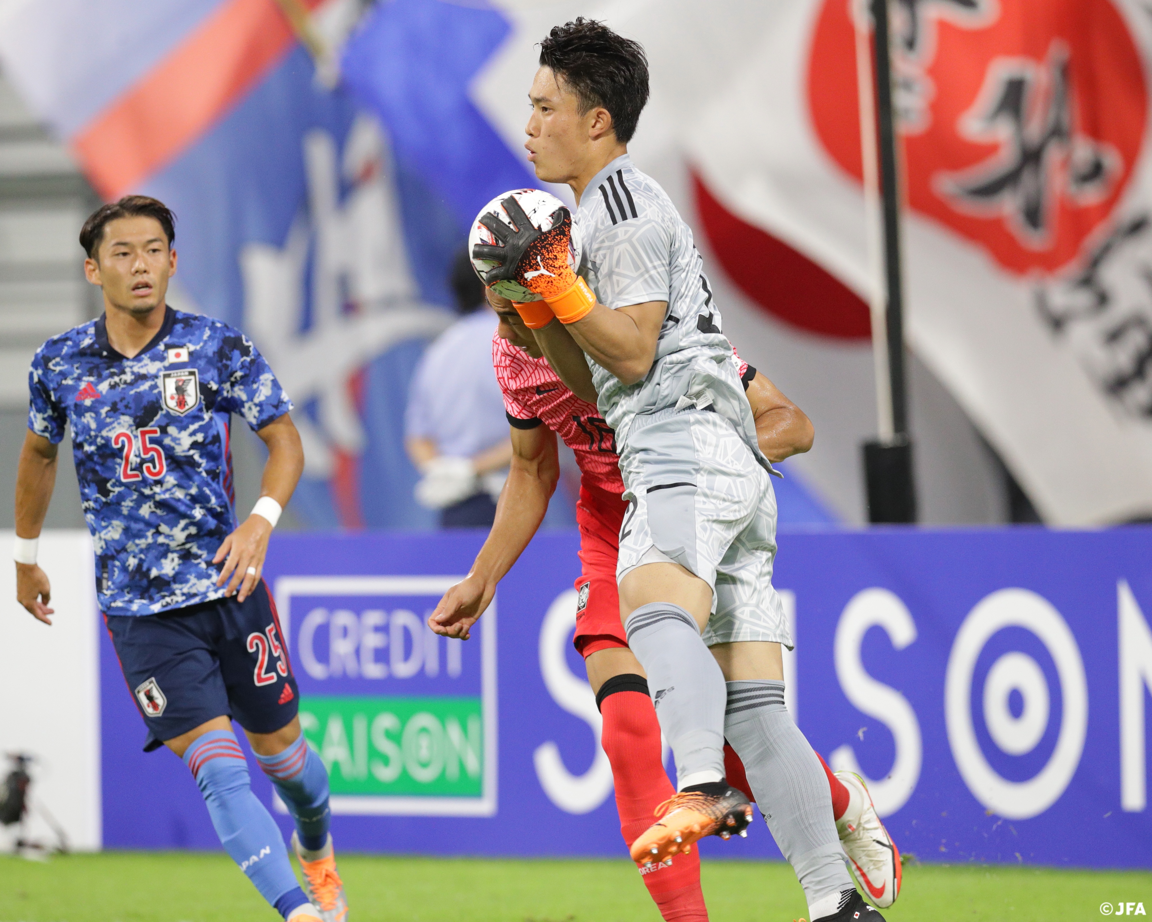 サッカー日本代表 熱い応援をありがとうございました Eaff E1 サッカー選手権を4大会ぶりに制覇した Samuraiblue 今大会で得た自信を積み上げ ワールドカップ に向けて準備を続けます Next 国際親善試合 アメリカ 代表 9 23