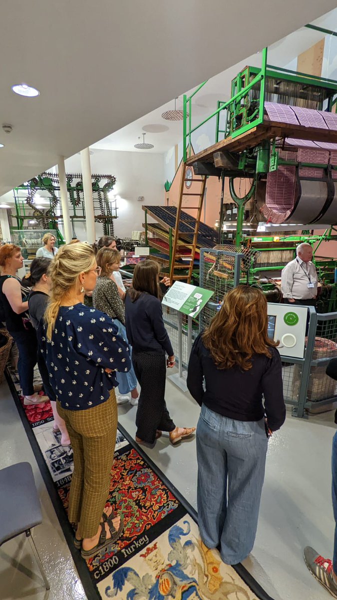 Icon_Textiles's tweet image. Care of Historic Carpets course attendees watching a live demonstration of the Wilton Loom @MuseumofCarpet #textileconservation #ICONTextilesCarpetCourse