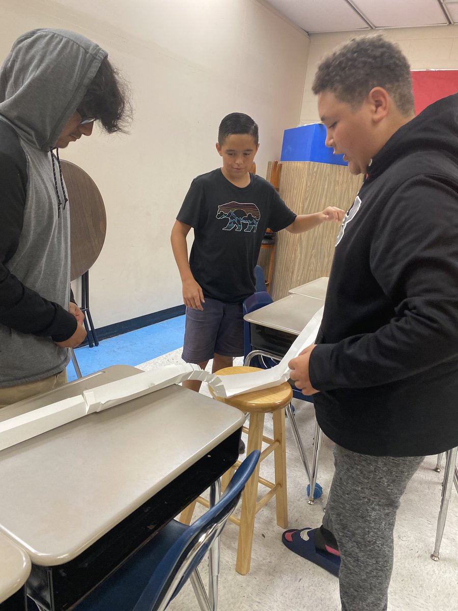 DecaturMiddle_Berlin tweet media