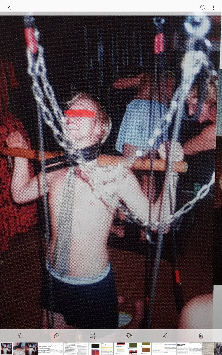 #HetAmsterdamschStudentenCorps 20 jaar geleden 

Vroeger was het niet zo erg!

#ontgroening  #studentencorps